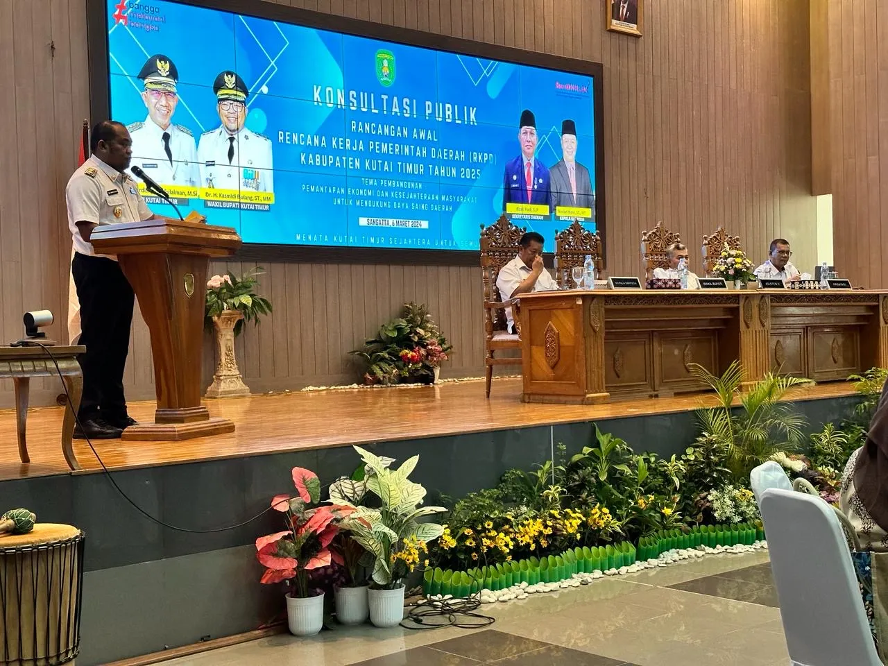 Pemkab Kutim Gelar Konsultasi Publik, Wabup Minta OPD Dapat Jabarkan Target Pemkab Kutim tahun 2025 dalam Bentuk Renja