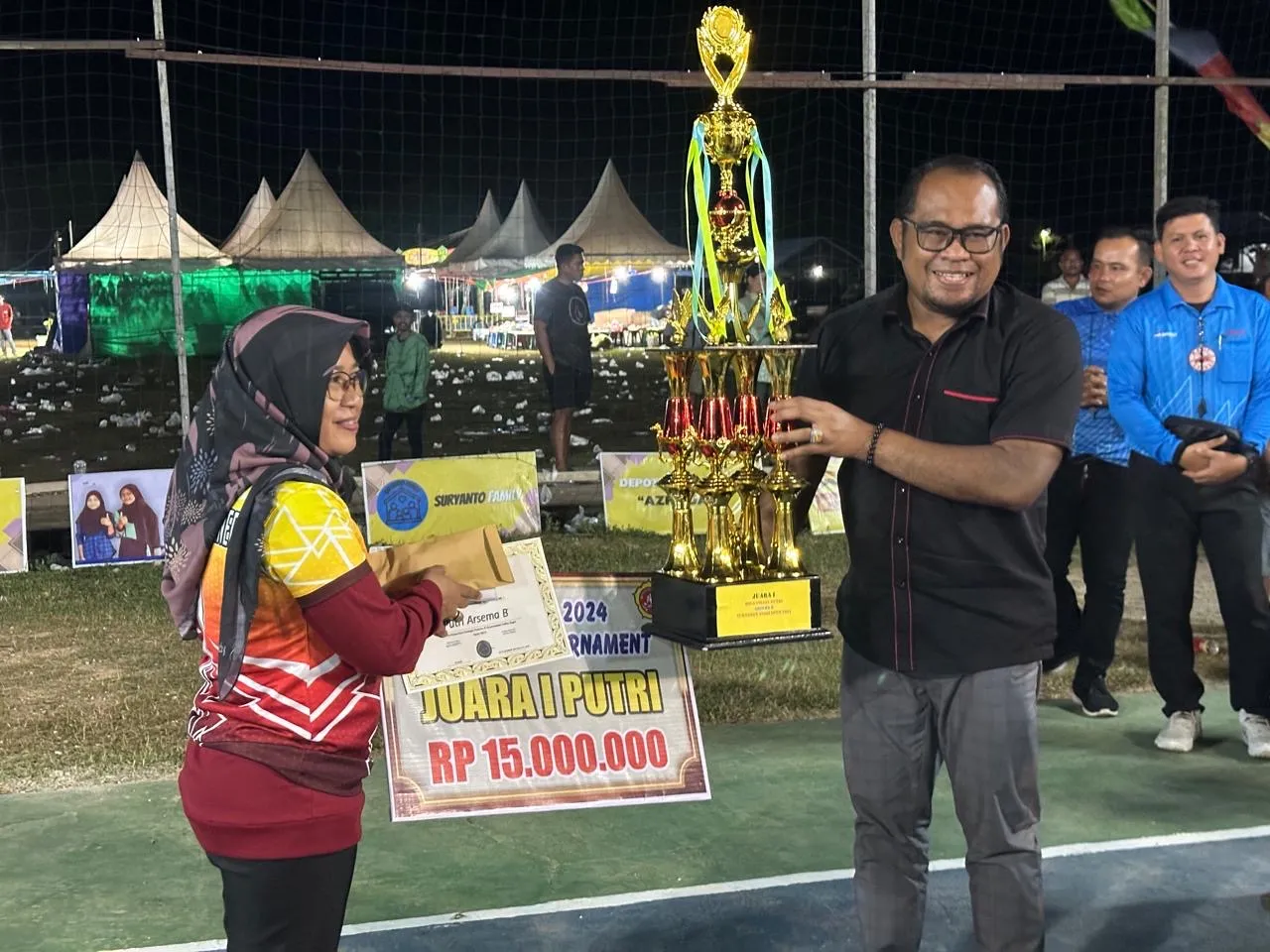 Tutup Tournament Bola Voli di HUT Desa Segoi Makmur, Wabup Kasmidi sebut Hal Itu Atmosfir Positif di Bidang Olahraga