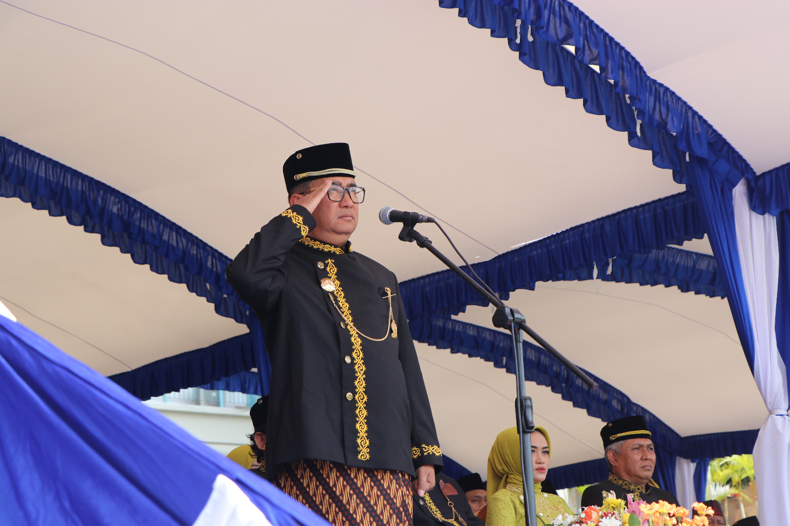 Pj Gubernur Kaltim  Akmal Malik Irup Upacara HUT ke 25 Kutim 