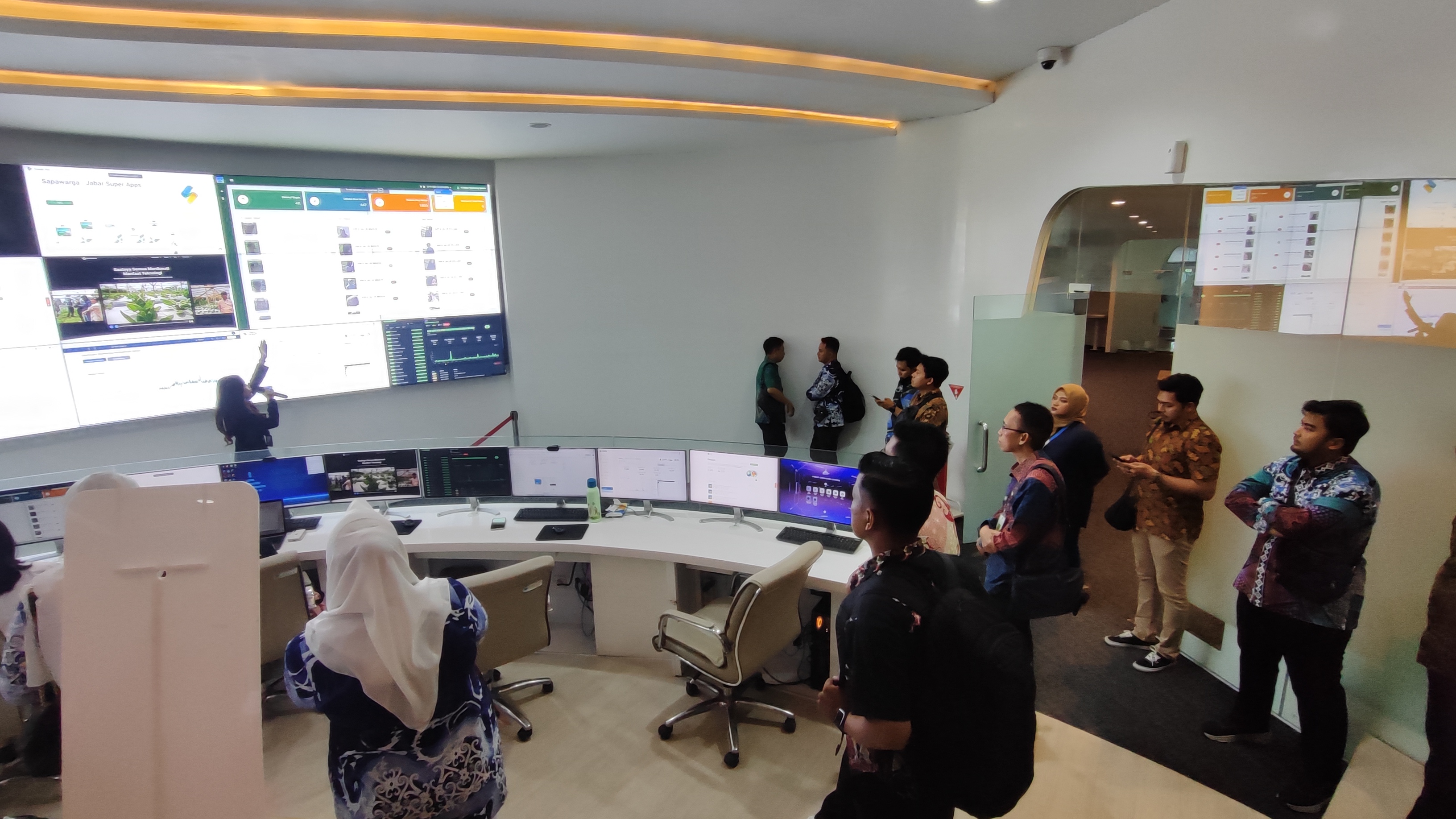 Diskominfo Kaltim Lakukan Studi Tiru ke Pemprov Jabar, untuk Gali Informasi Pengelolaan Website dan Layanan SPBE