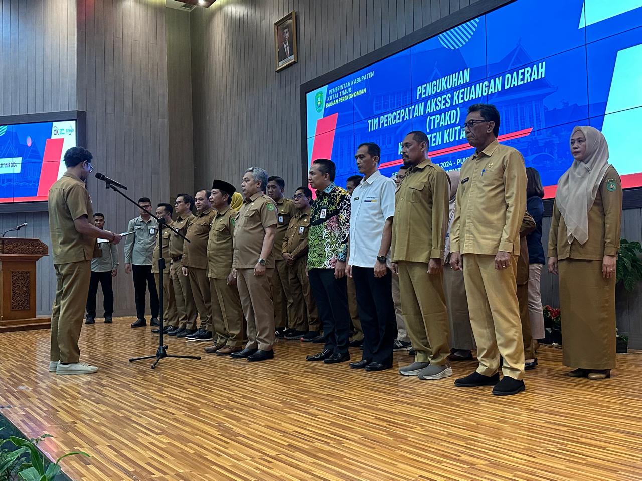 Tim TPAKD Kutim Dikukuhkan, Pjs Bupati Kutim AHK: Ini Langkah Strategis Percepat Pembangunan Ekonomi Daerah