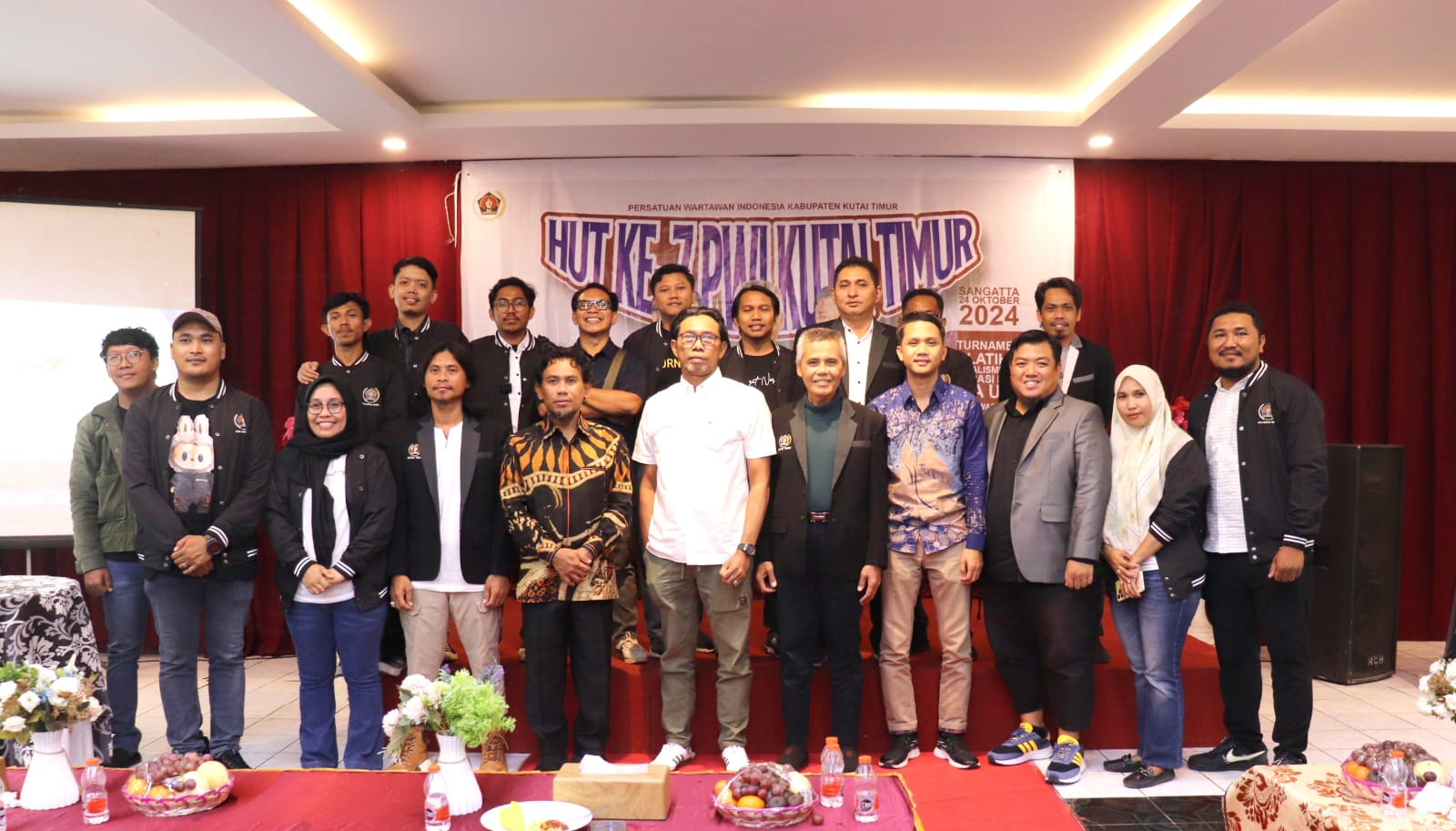 Hadiri HUT ke 7 Pjs Bupati AHK Minta Kapasitas Para Kuli Tinta di Kutim Terus Ditingkatkan