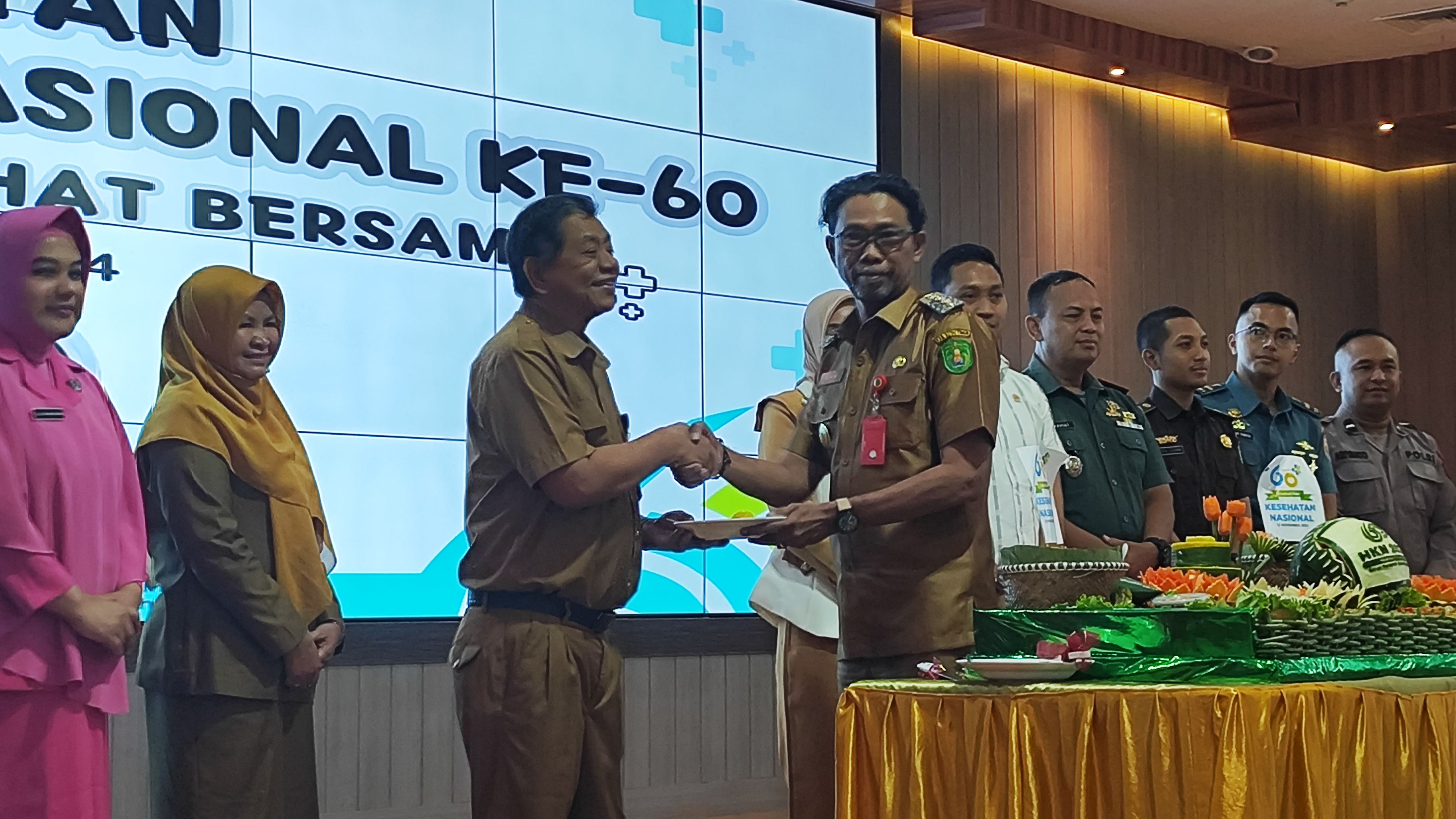 Di Peringatan Hari Kesehatan Nasional ke 60, Kemenkes RI Ingatkan Masyarakat Utamakan Kesehatan