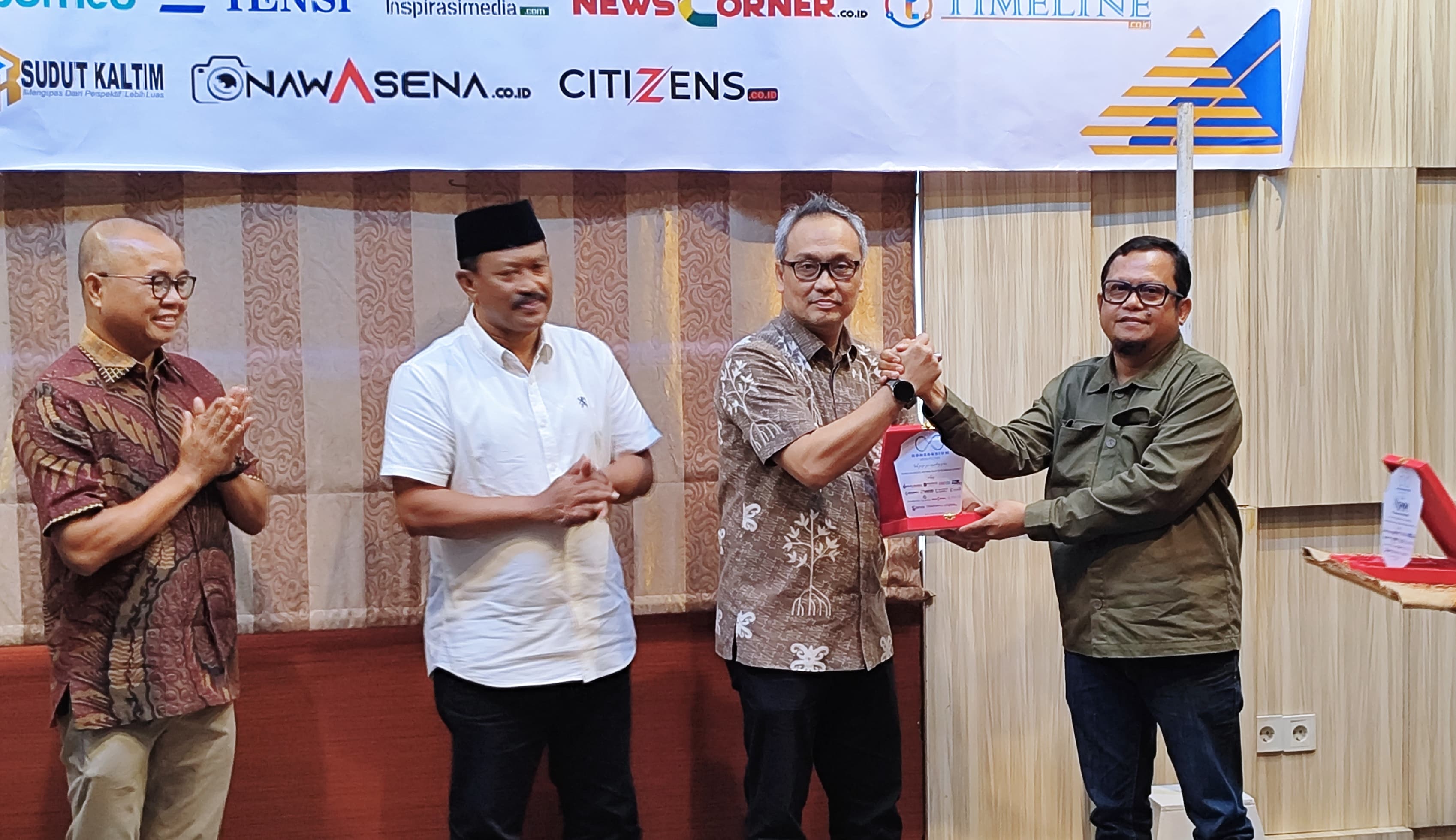 Kadis Kominfo Staper Kutim Ronny: Karya Berita  Jurnalistik Berperan sebagai Penyebar Informasi yang Konstruktif