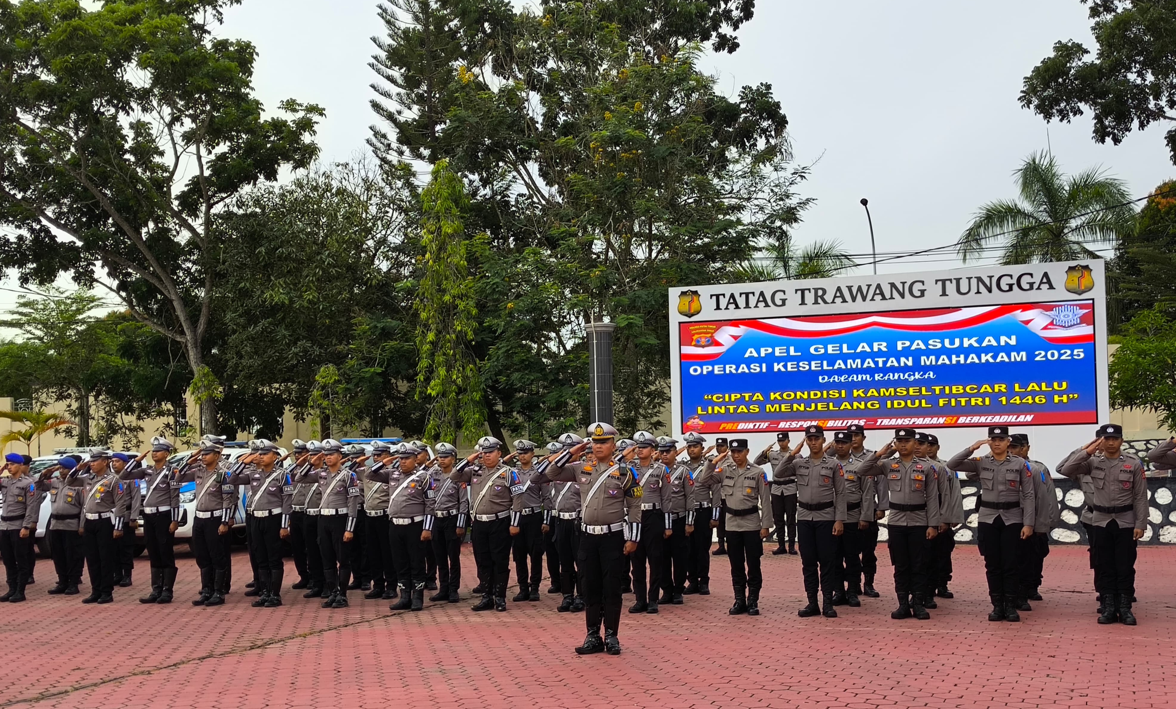 Jelang Ibadah Puasa dan Idul Fitri 1446 H, Polres Kutim Gelar Apel Pasukan Operasi Keselamatan Mahakam 2025