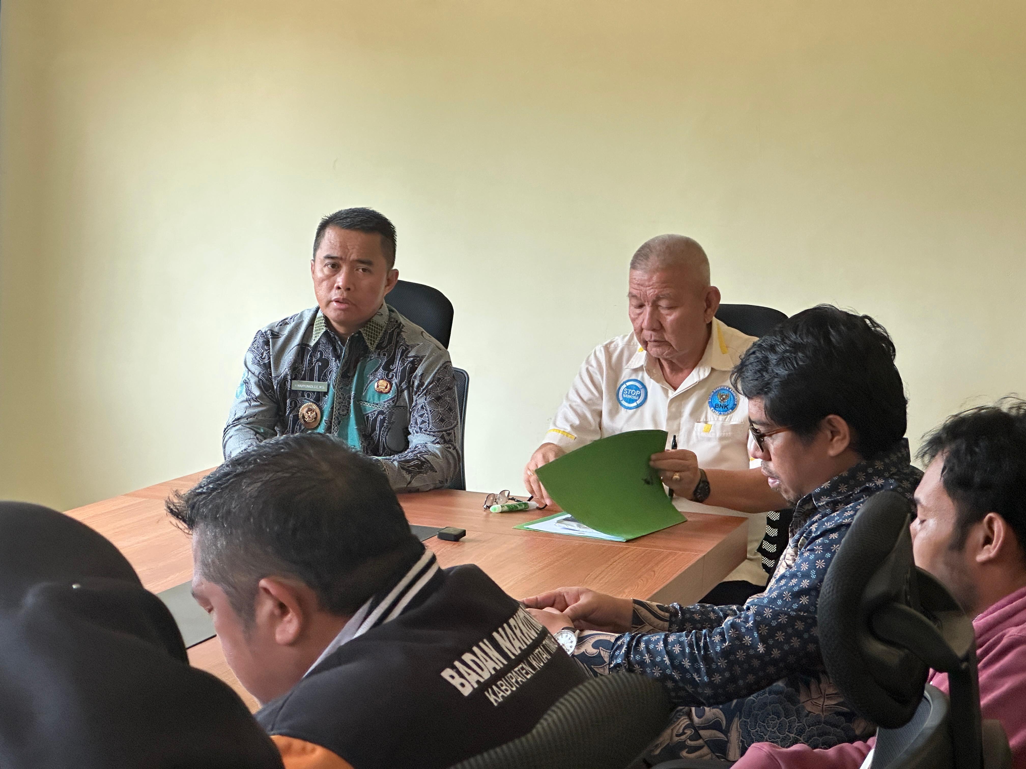 Kunjungi Kantor BNK, Mahyunadi Wabup Kutim Harap Berikan Kinerja Maksimal dalam Pencegahan Narkotika 