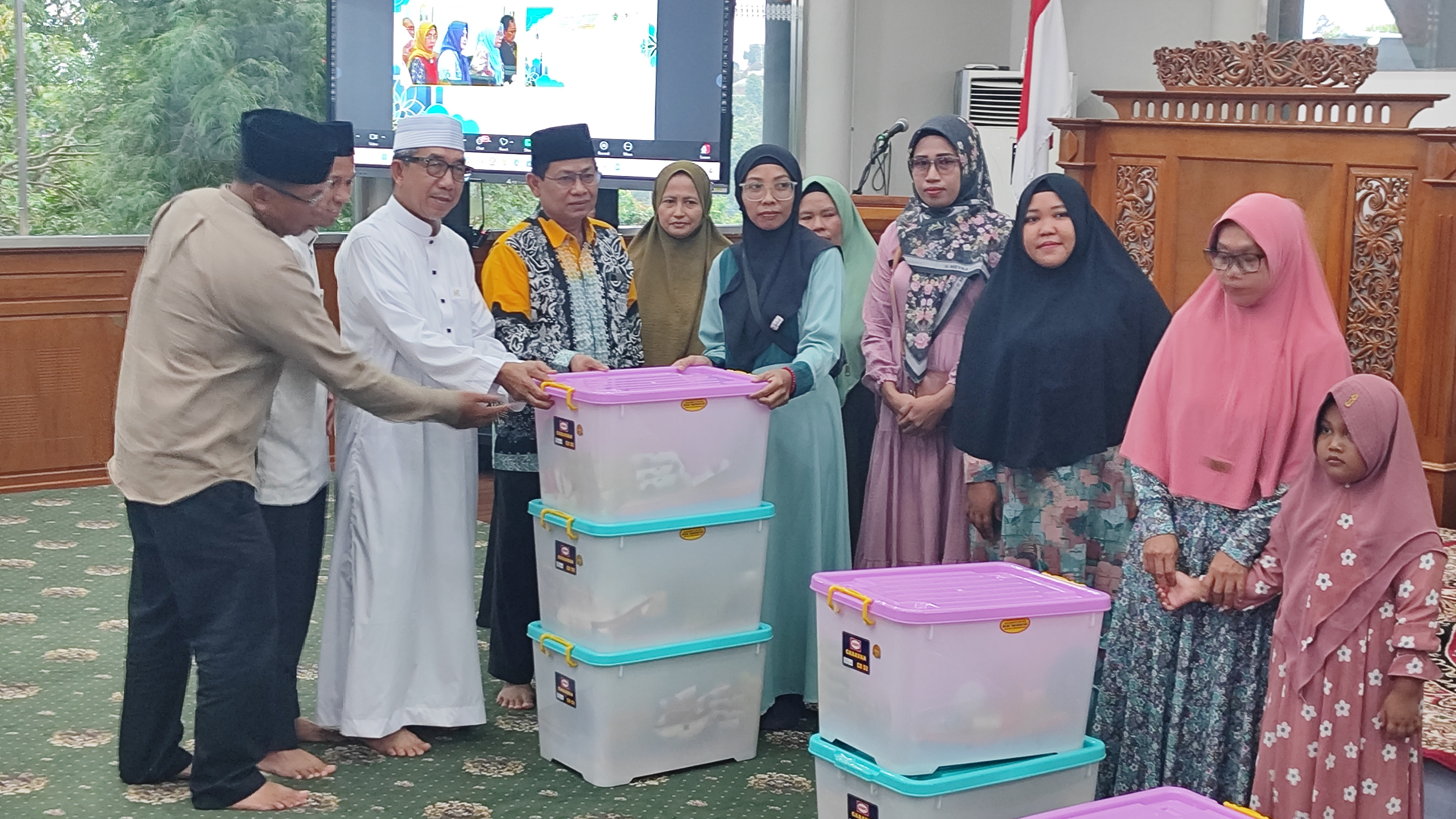 Baznas dan Kemenag Kutim Kolaborasi dalam Program Festival Ramadhan dan Salurkan 8.995 Paket Sembako ke Penerima Manfaat