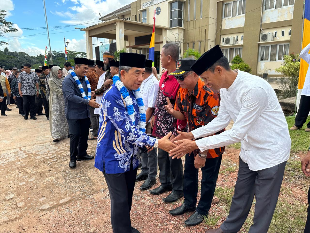 Halal Bihalal di Bengalon, Bupati Ardiansyah Tegaskan Dukung Ekonomi Kerakyatan Melalui UMKM 