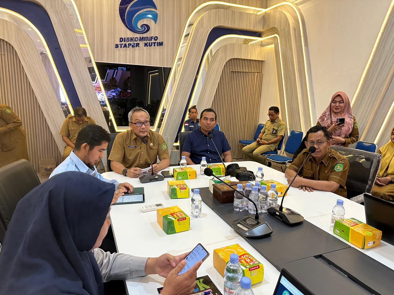 Tingkatkan Layanan informasi Publik,  Diskominfo Kutim Gelar Monev Kepatuhan Badan Publik atas Keterbukaan Informasi
