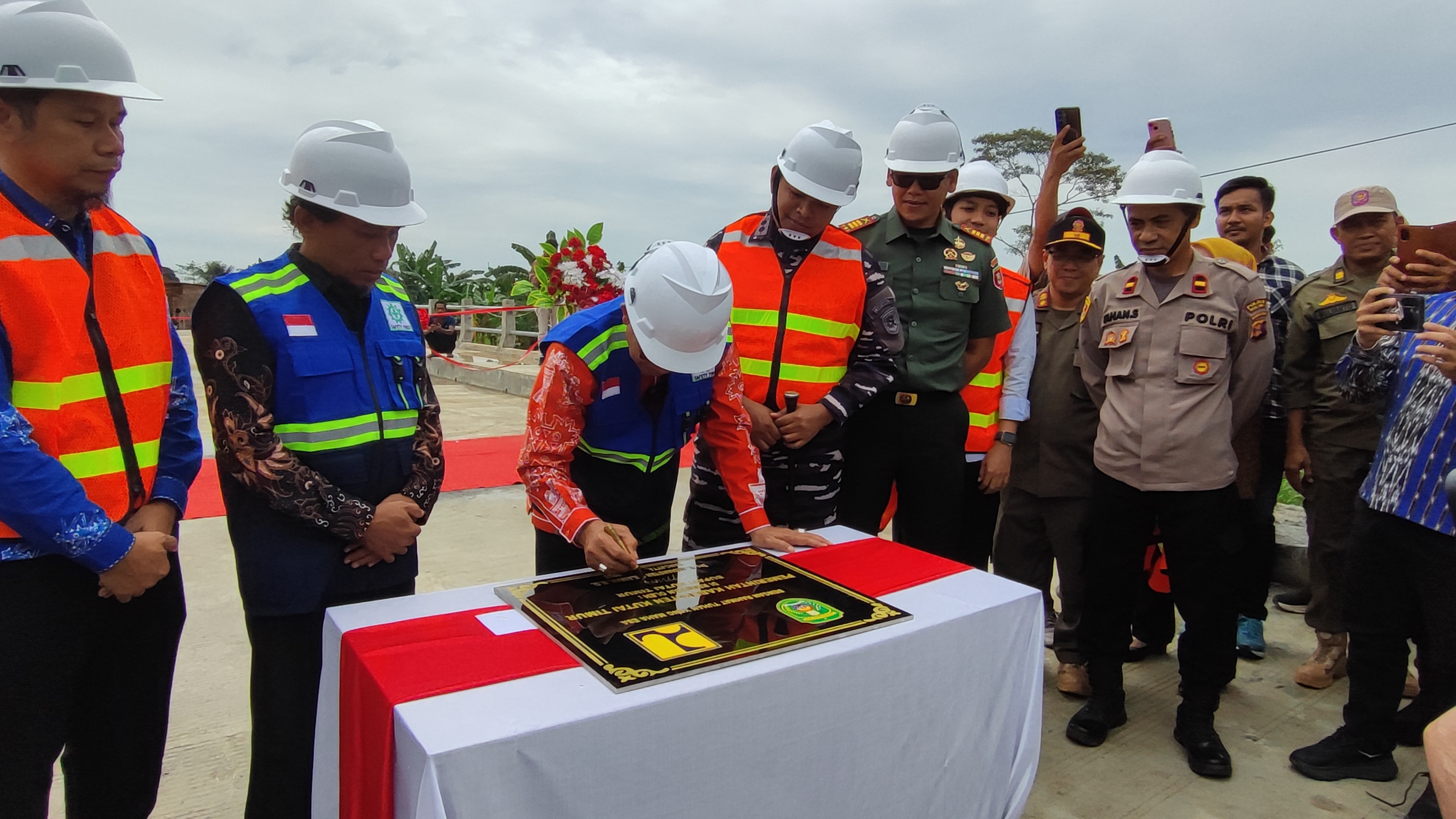 Jembatan di Jalan Ring Road II Sangatta Utara, Diresmikan Bupati Ardianyah 