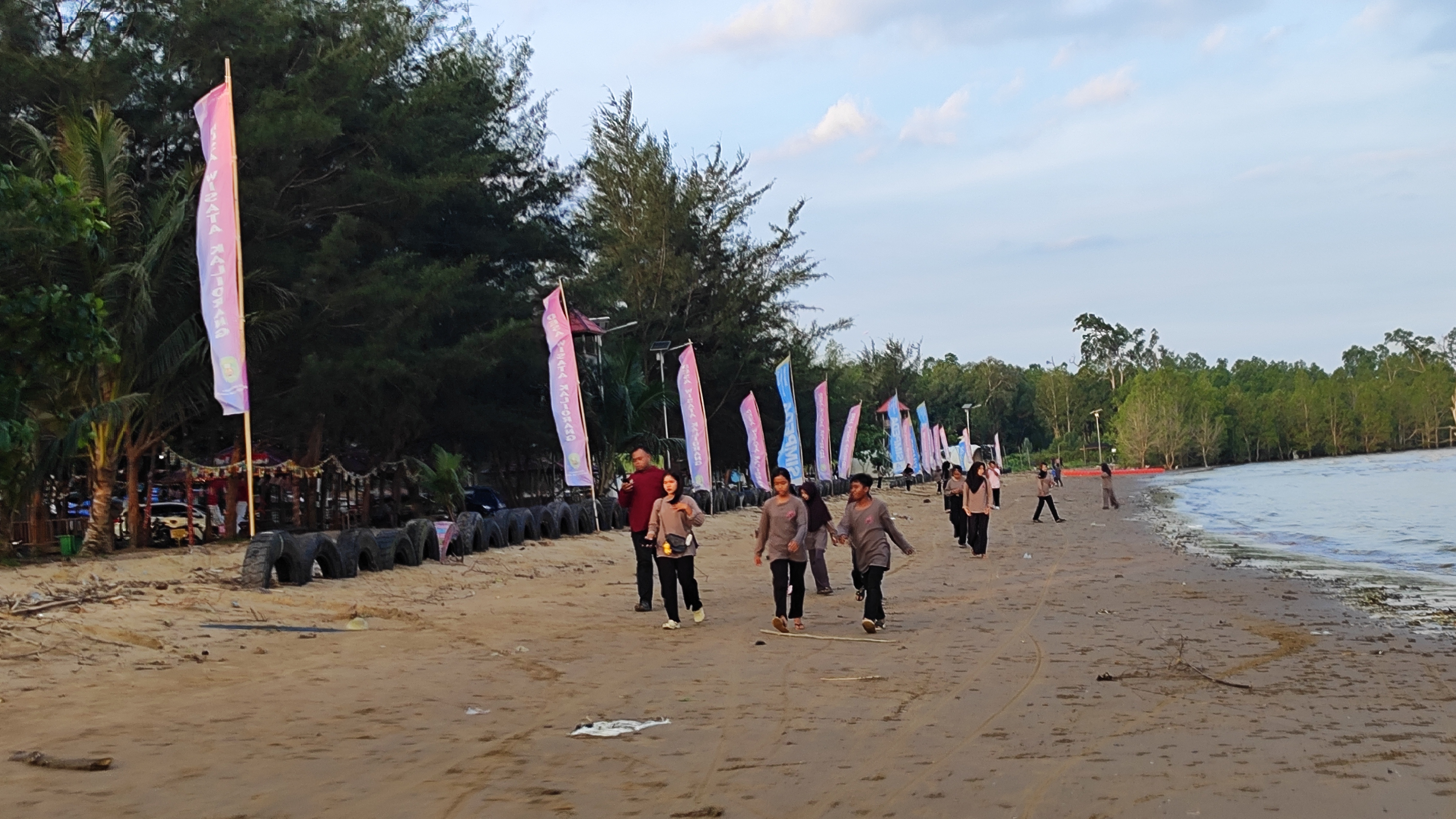 Festival Pesona Pantai Marang 2025 Kadispar Nurullah, Pantai Marang Masuk Tiga Besar Kunjungan Favorit Wisatawan 
