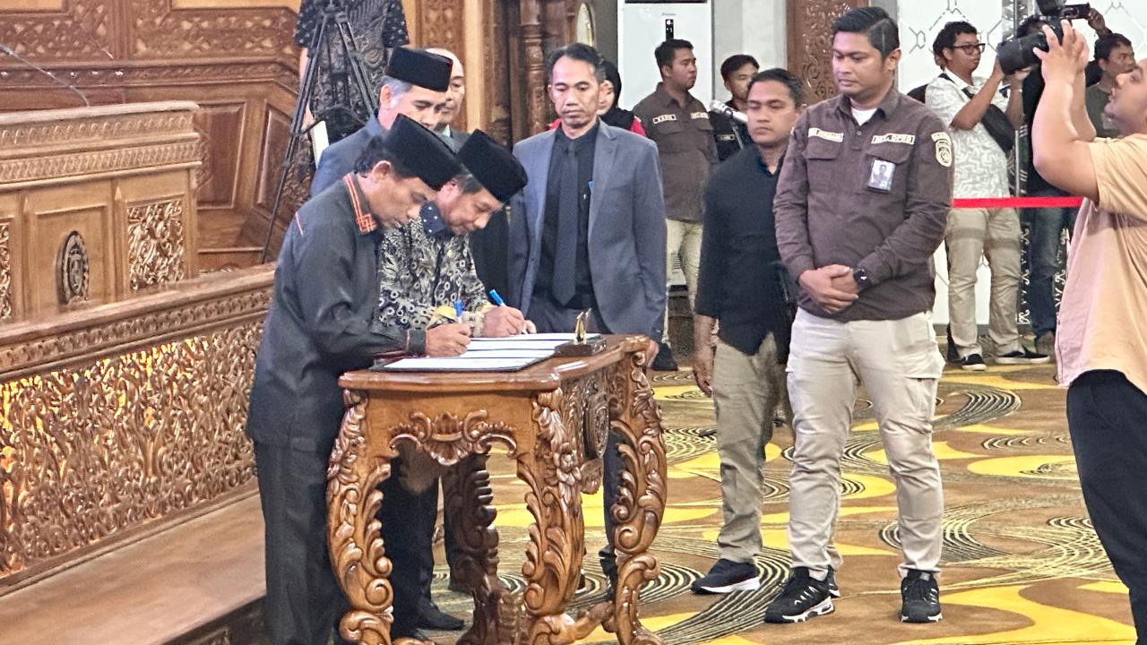 Pemkab Kutim dan DPRD Sepakati KUA dan perubahan PPAS 2025.
