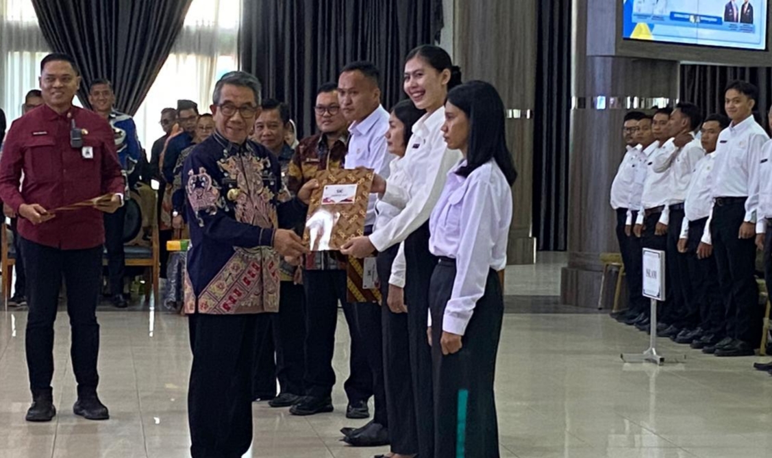 Pemkab Kutim Tuntaskan Penataan Tenaga Honorer, 388 PPPK Resmi Mengabdi