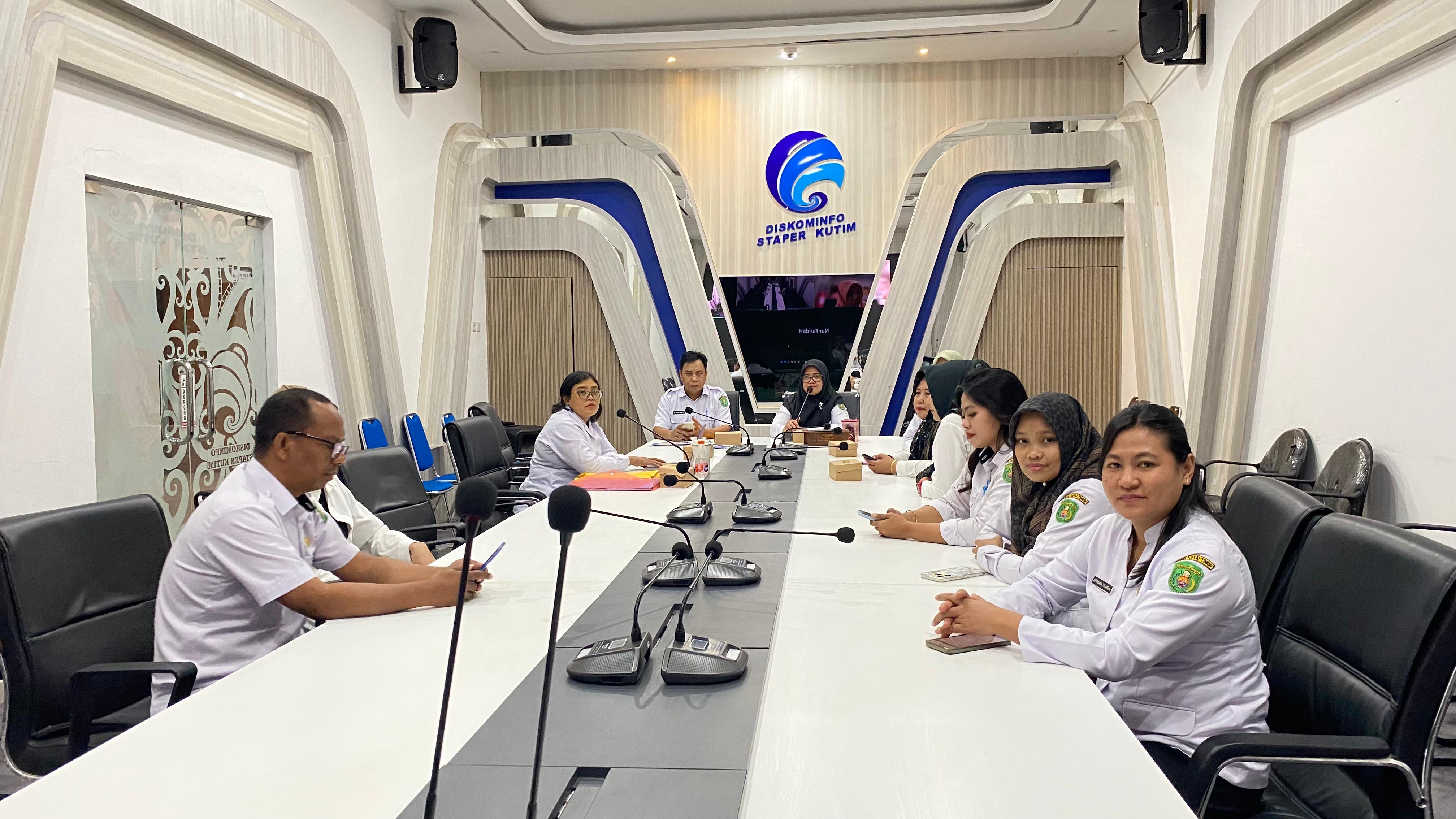Tingkatkan Kualitas Layanan Publik, Diskominfo Kutim dan Kaltim Gelar Monev SP4N LAPOR!