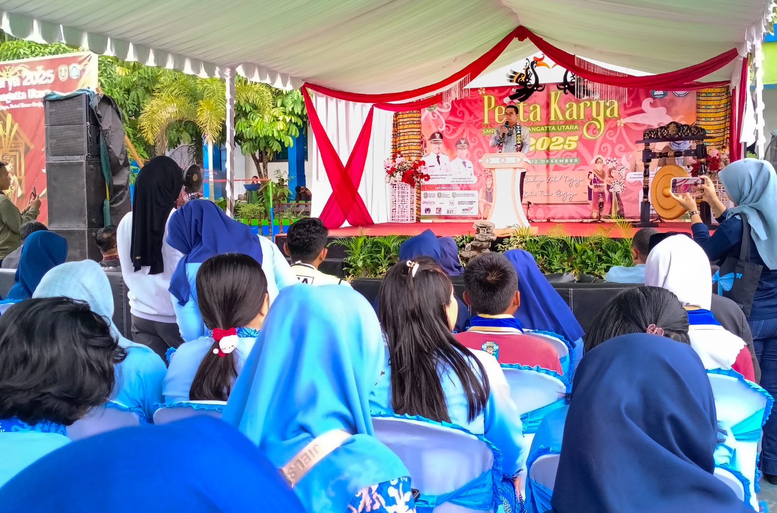 Pesta Karya SMPN 1 Sangatta Utara Ditutup, Wabup Mahyunadi Dorong Peningkatan Kualitas Pendidikan Negeri
