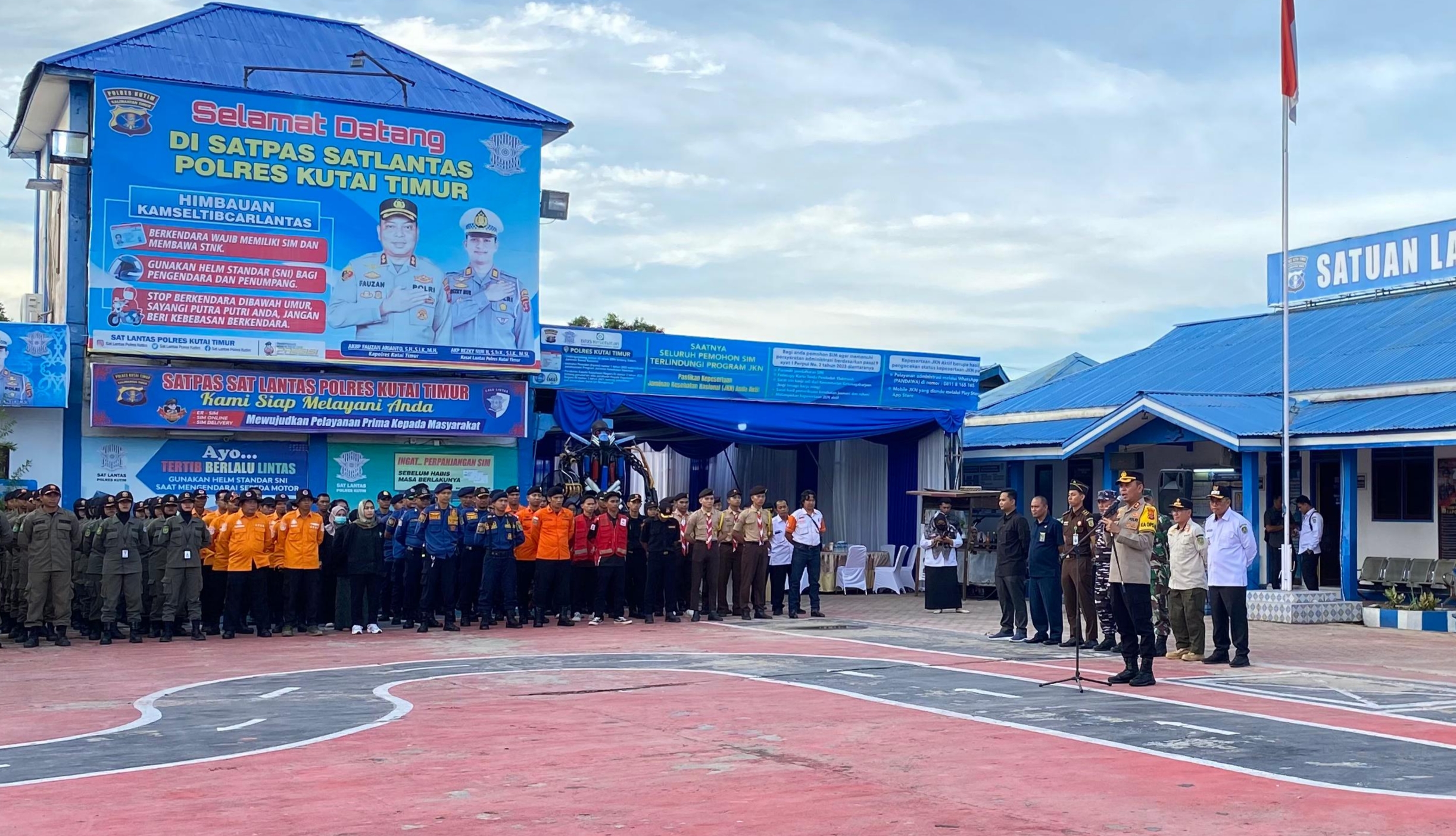 Apel Gabungan Pengamanan Malam Natal 2025, Kapolres Kutim Pastikan Ibadah Berjalan Aman dan Kondusif