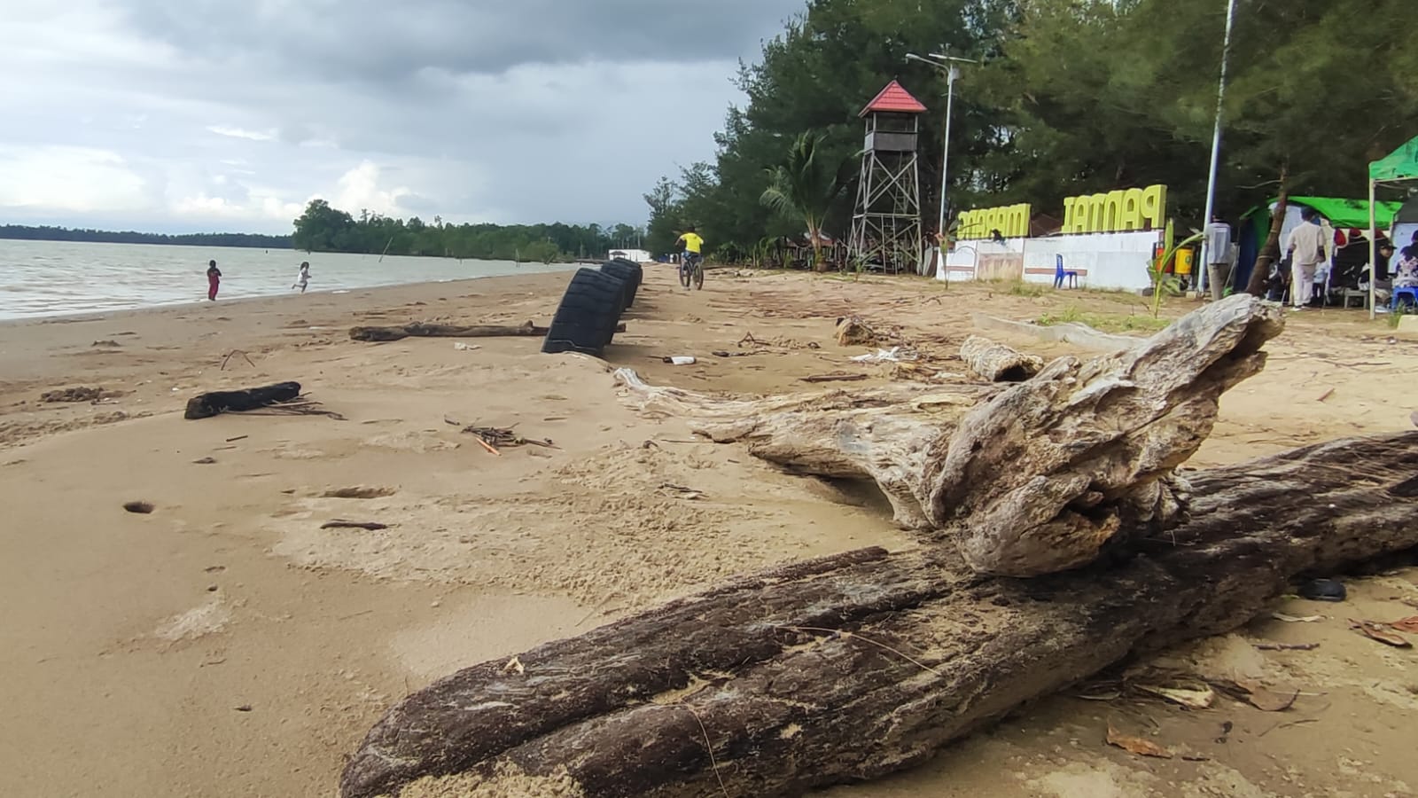 Pantai Marang Kaliorang, Surga Tersembunyi dengan Pesona Alam yang Masih Asri