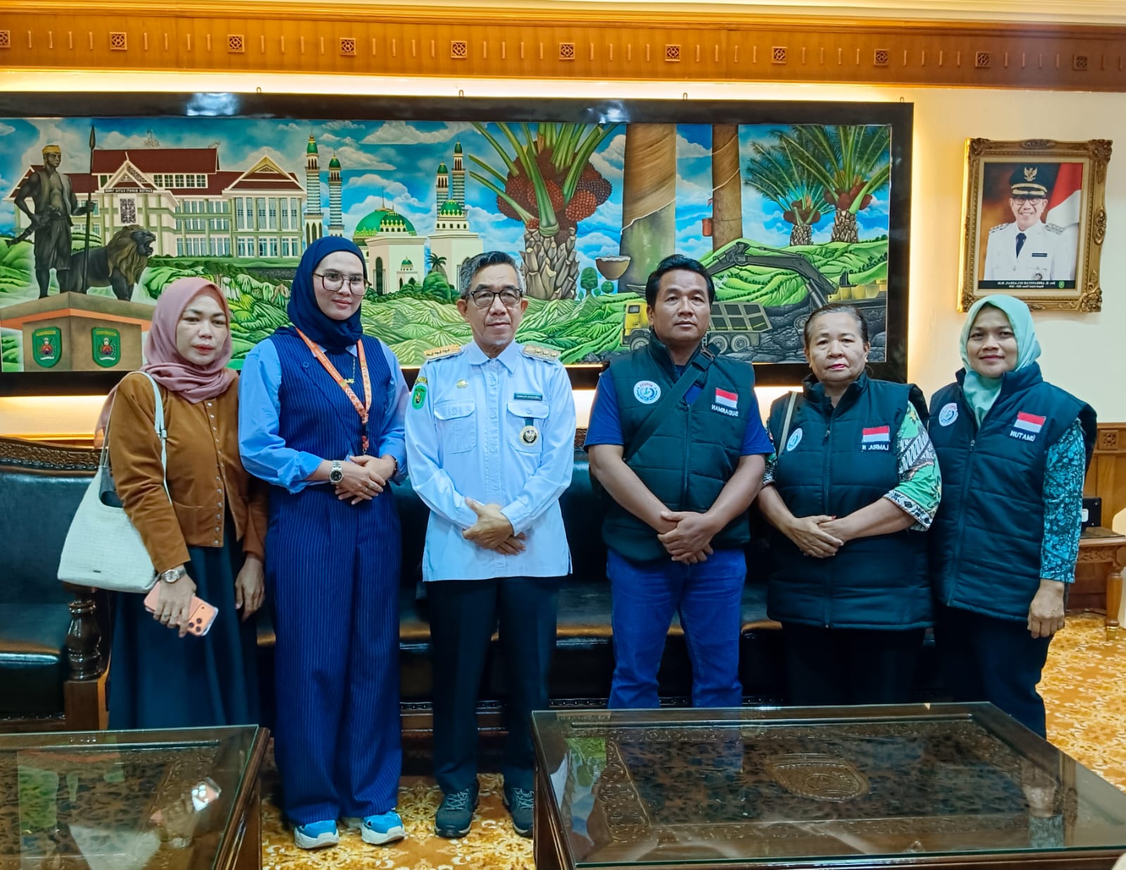 Bupati Ardiansyah Dorong Inovasi Produk dan Penguatan Modal Pedagang PIS