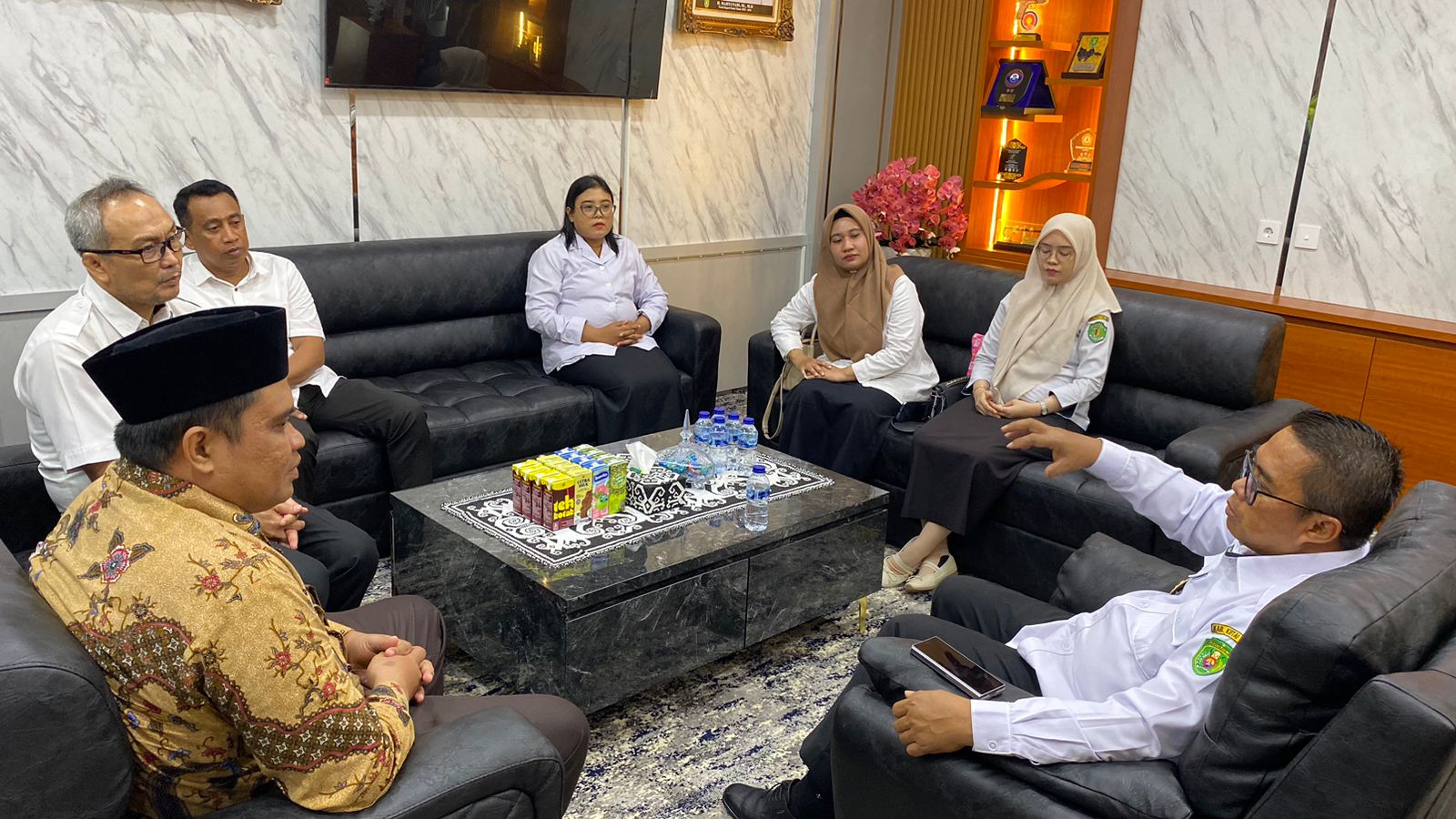 Pemkab Kutim Perkuat Keterbukaan Informasi, Wabup Mahyunadi Tekankan Transparansi hingga Tingkat Desa