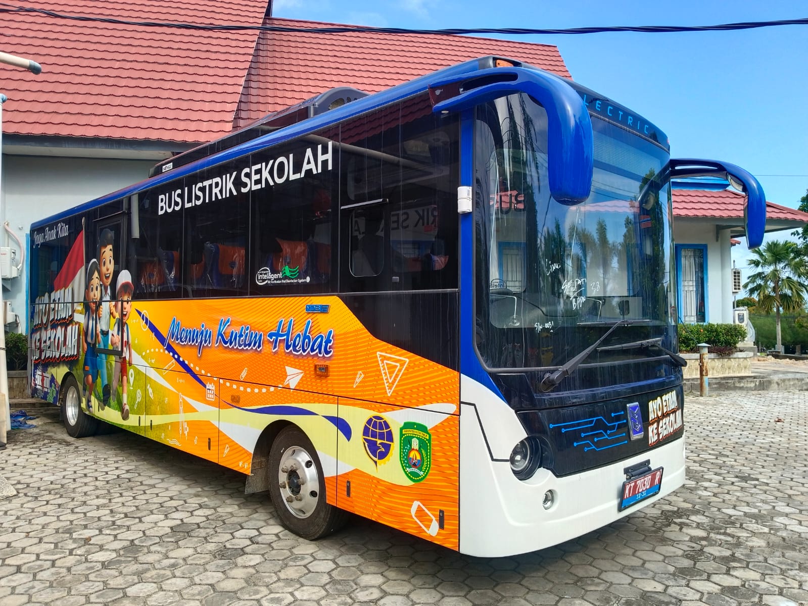 Pemkab Kutim Hadirkan Bus Listrik Sekolah, Tingkatkan Keselamatan Pelajar