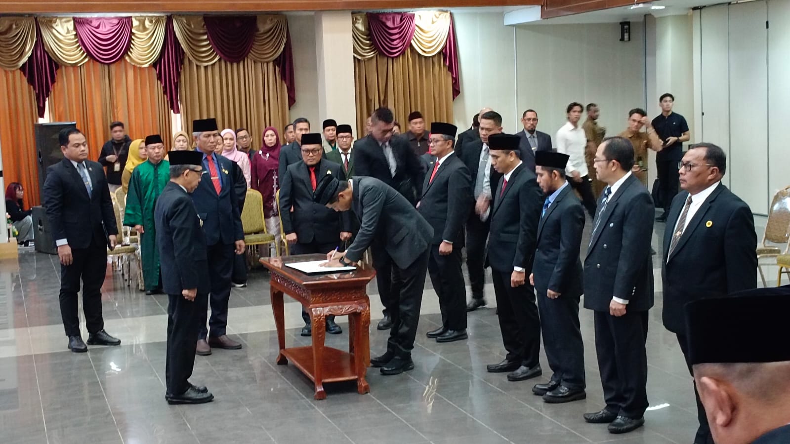 Lantik 4 Pejabat Strategis, Bupati Minta Jadi Teladan dan Jaga Integritas