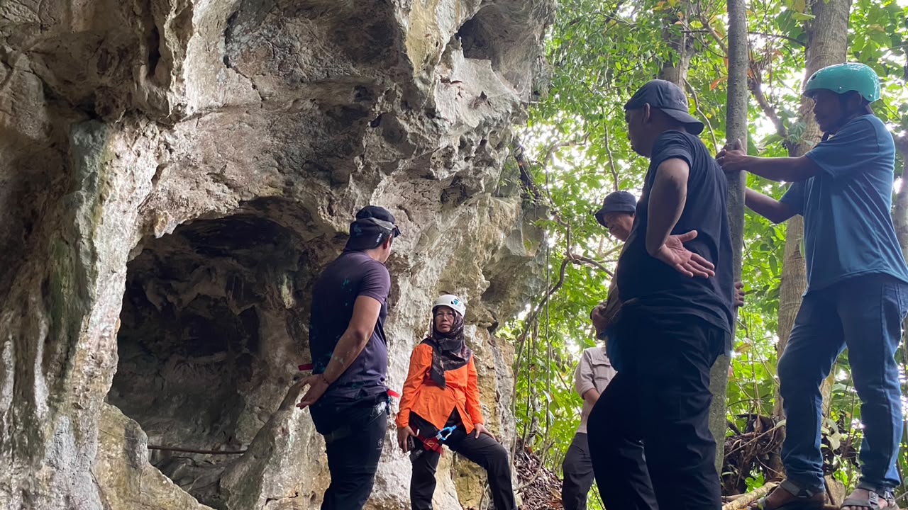 Pesona Gua Mengkuris Tuai Pujian, Keterlibatan Masyarakat Jadi Nilai Lebih Geopark