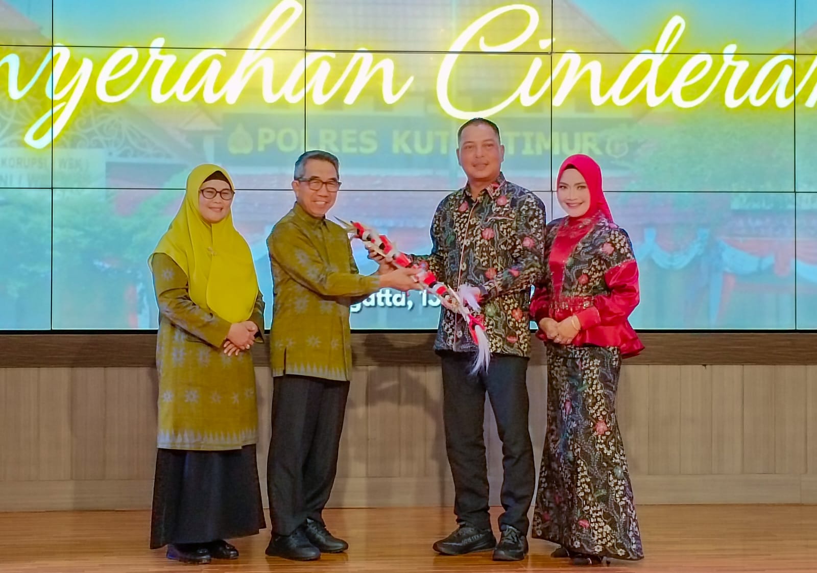 Haru dan Khidmat, Kapolres Kutim Resmi Berganti