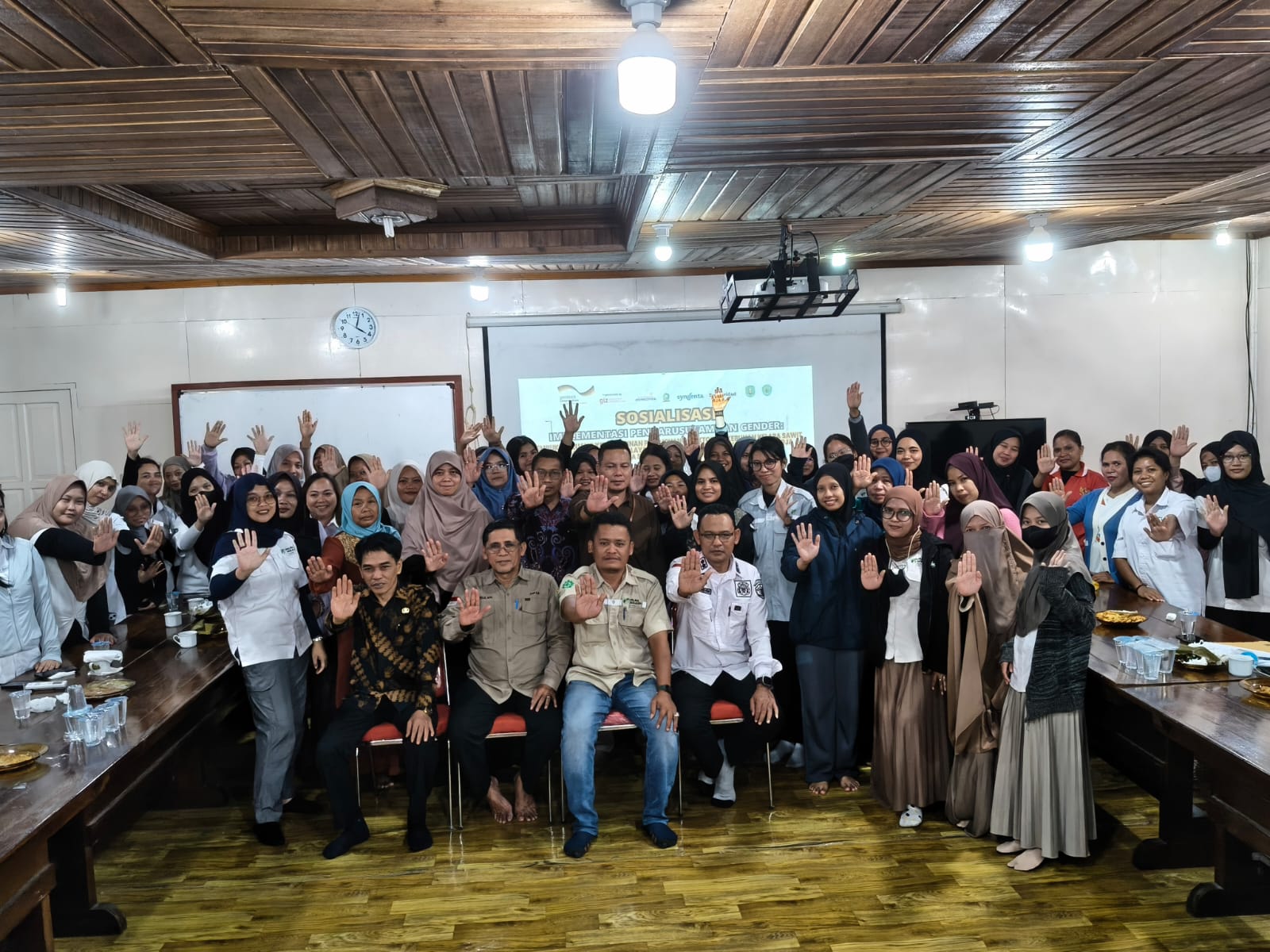 Membuka Ruang Setara bagi Perempuan di Perkebunan Sawit Kutai Timur