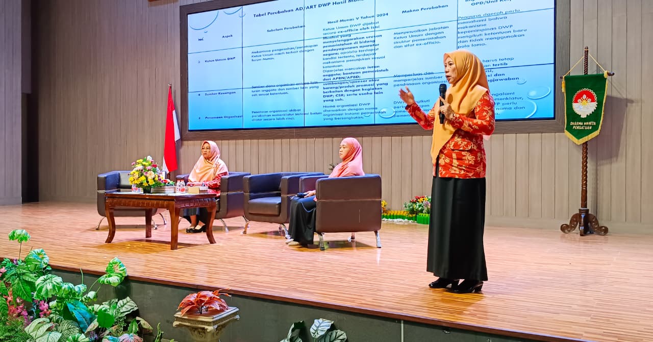 Perkuat Tata Kelola, DWP Kutim Bekali Pengurus dengan AD/ART dan E-Reporting