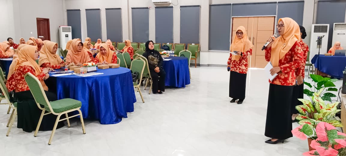 Bukan Sekadar Berani Bicara, DWP Kutim Asah Seni Public Speaking